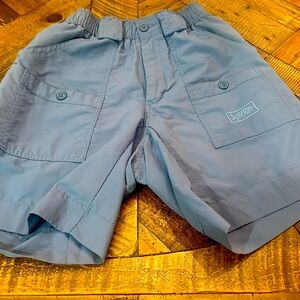 AFTCO Men’s Size 28 Cargo shorts in Gray Blue.